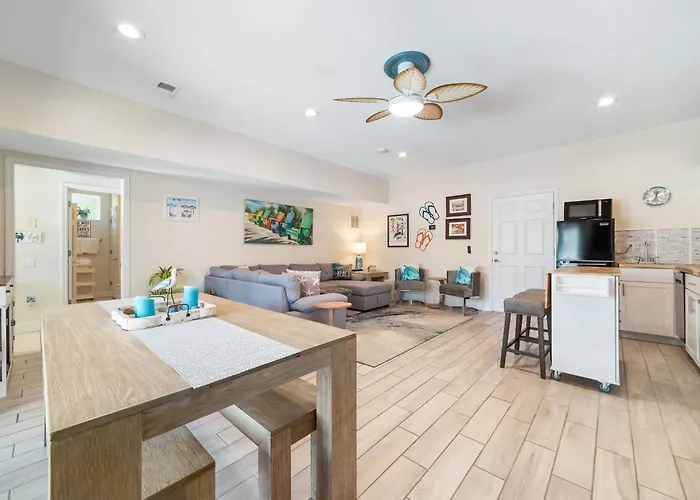 The Yellow House South At Herons Walk Holiday home Pensacola